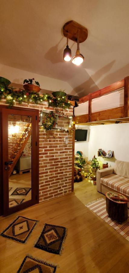 Relax Inn Korça Exteriör bild